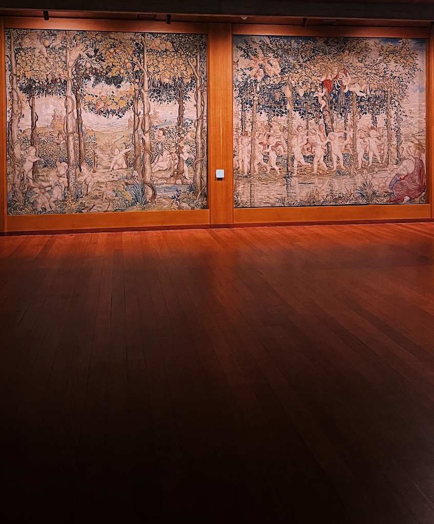 ZTA.70.Mains Track.Wall Wash